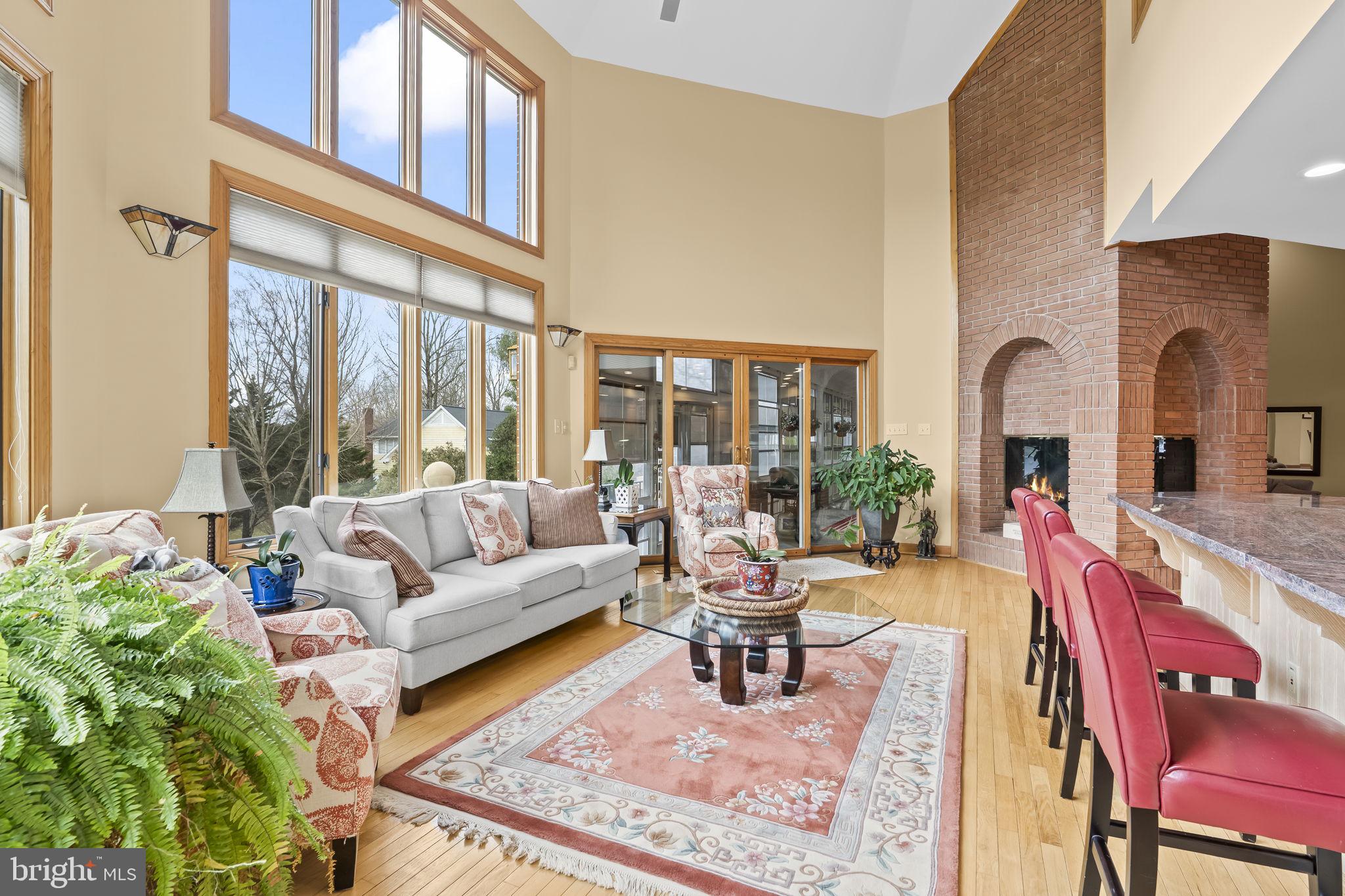 OLD SOUTH COUNTRY CLUB - Residential