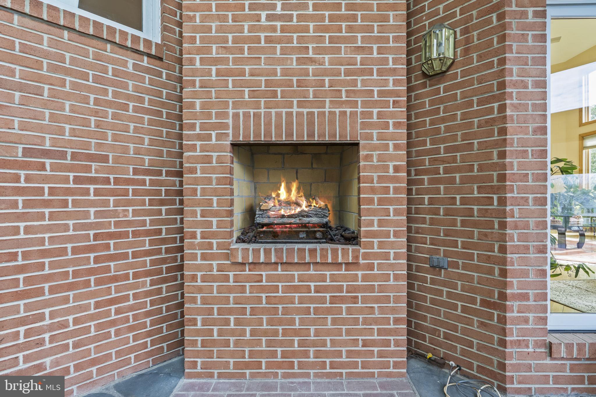 OLD SOUTH COUNTRY CLUB - Residential