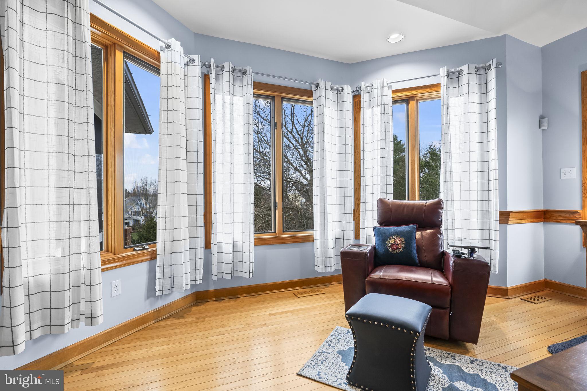 OLD SOUTH COUNTRY CLUB - Residential