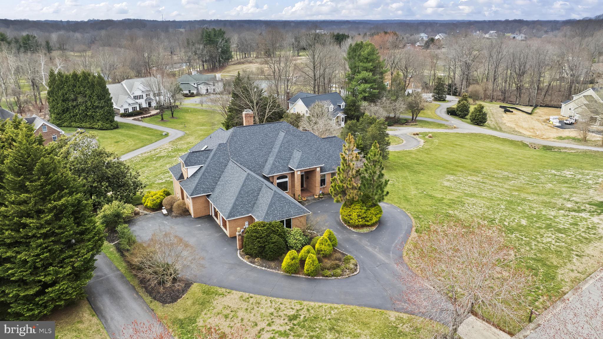 OLD SOUTH COUNTRY CLUB - Residential