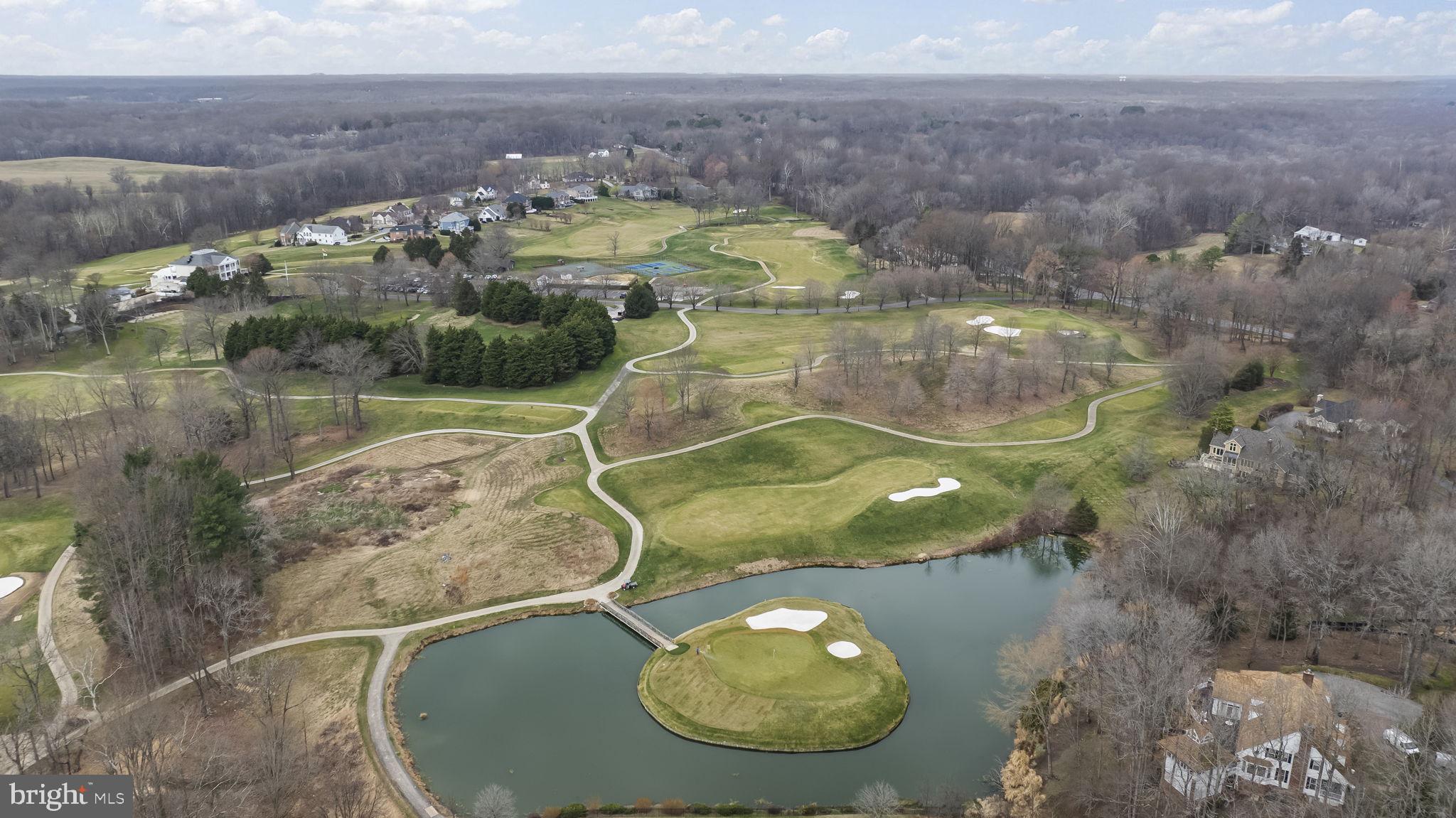 OLD SOUTH COUNTRY CLUB - Residential