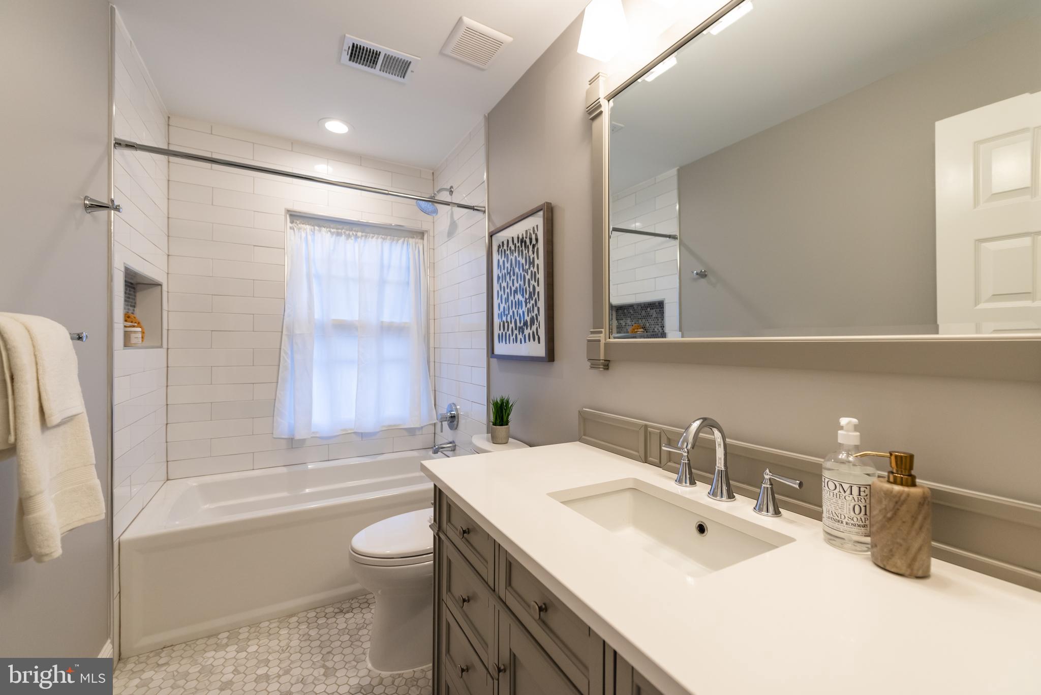 ROSEMONT - Residential