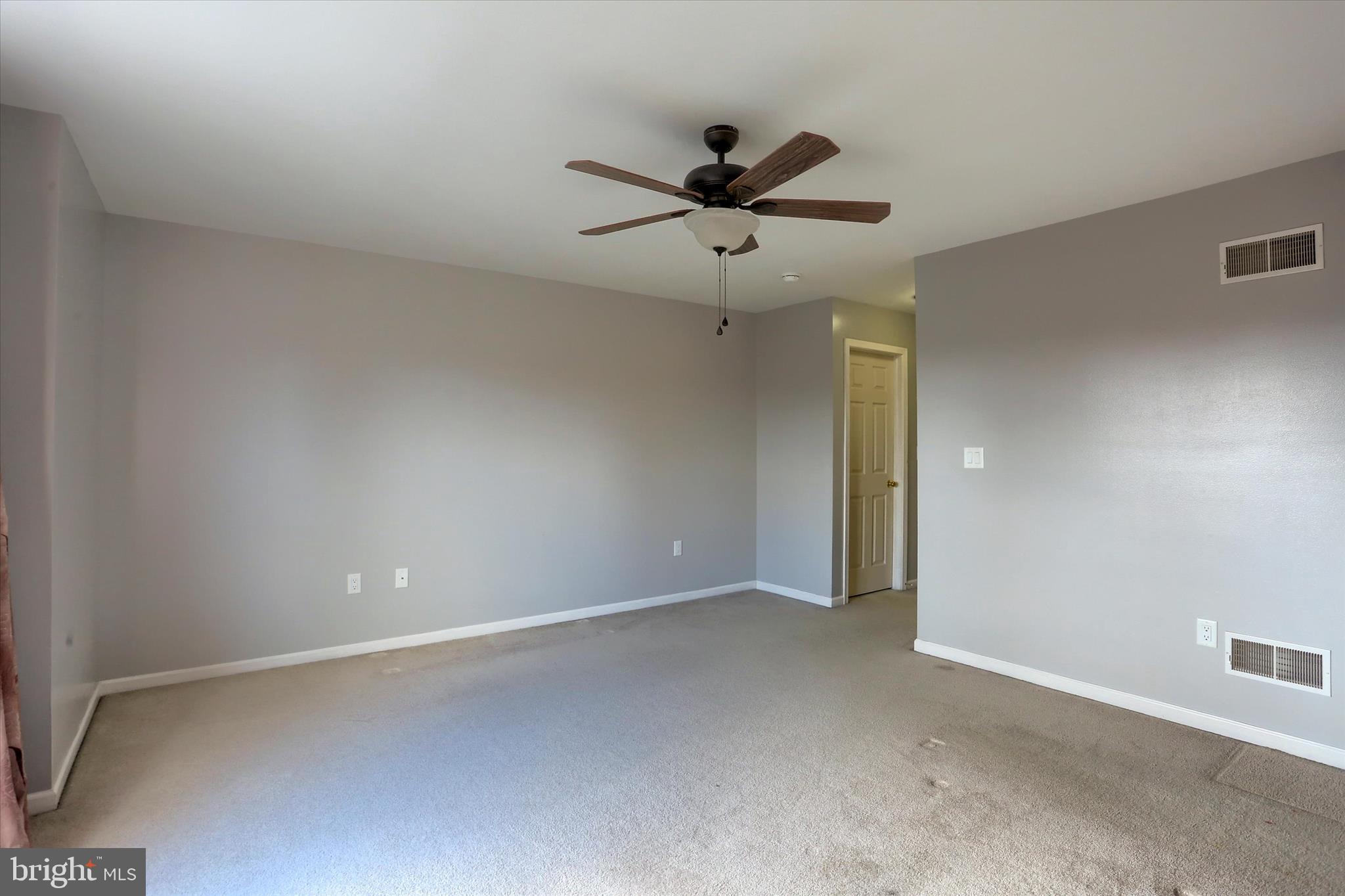 CROSS CREEK - Residential