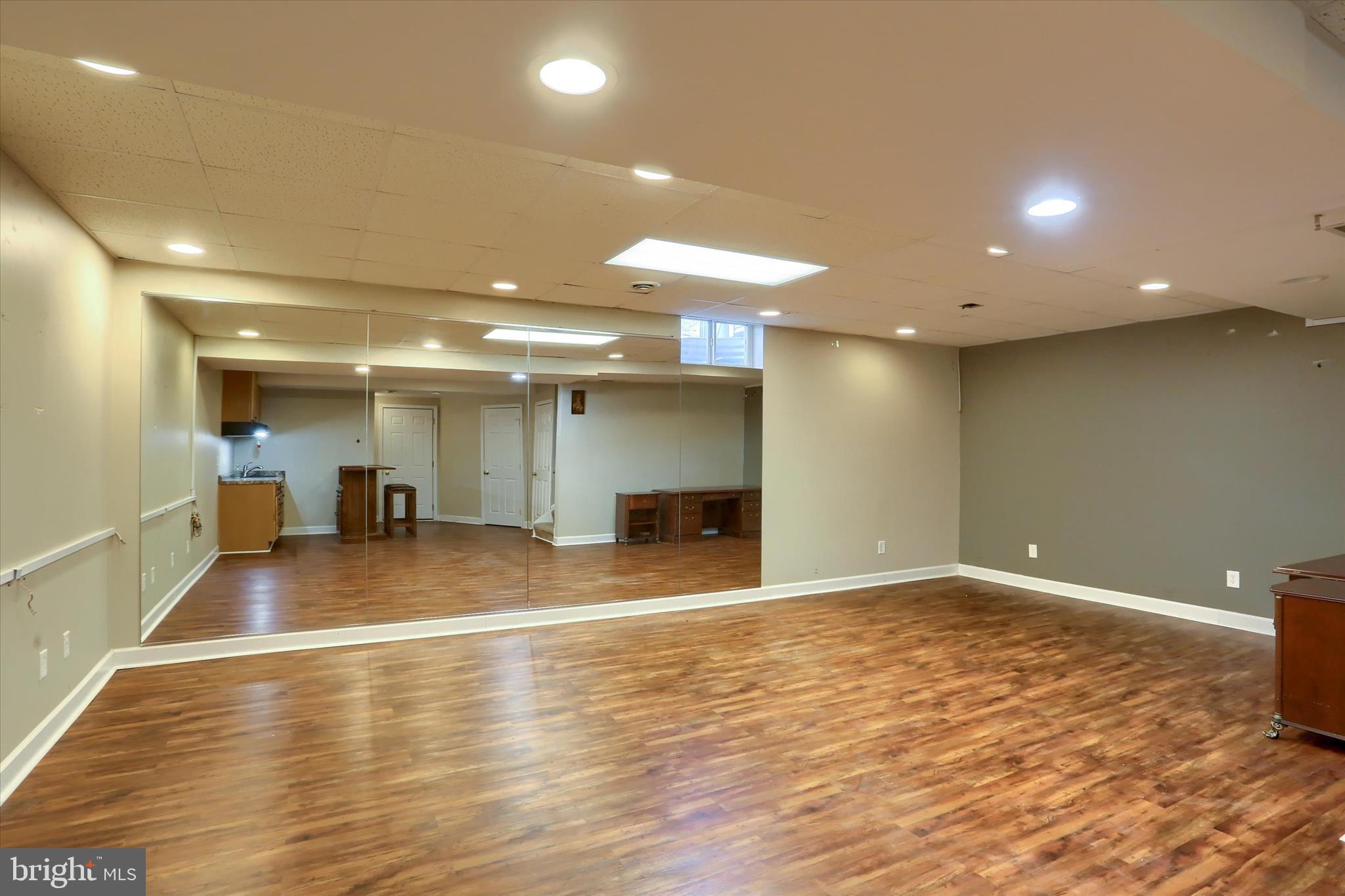 CROSS CREEK - Residential