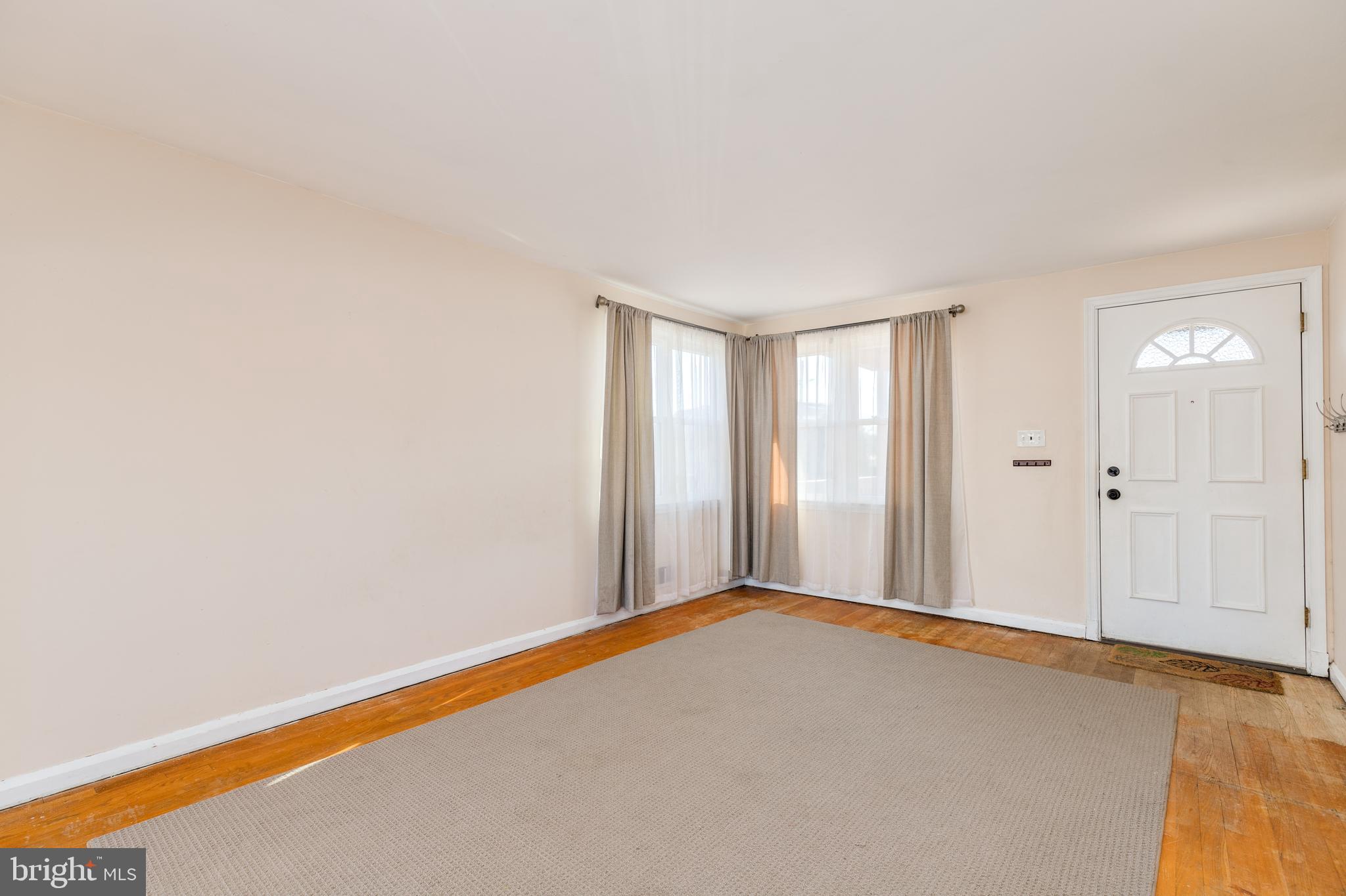 BEVERLY HILLS - Residential