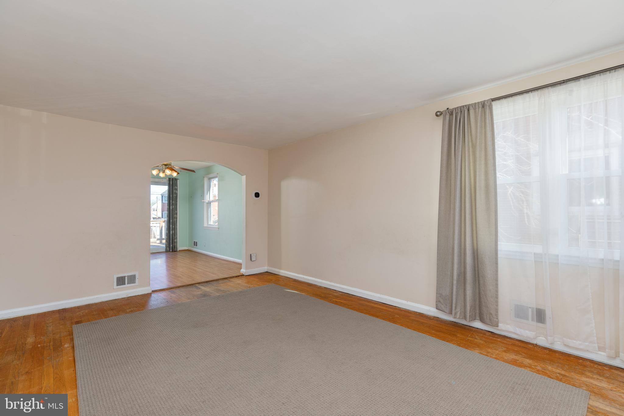 BEVERLY HILLS - Residential