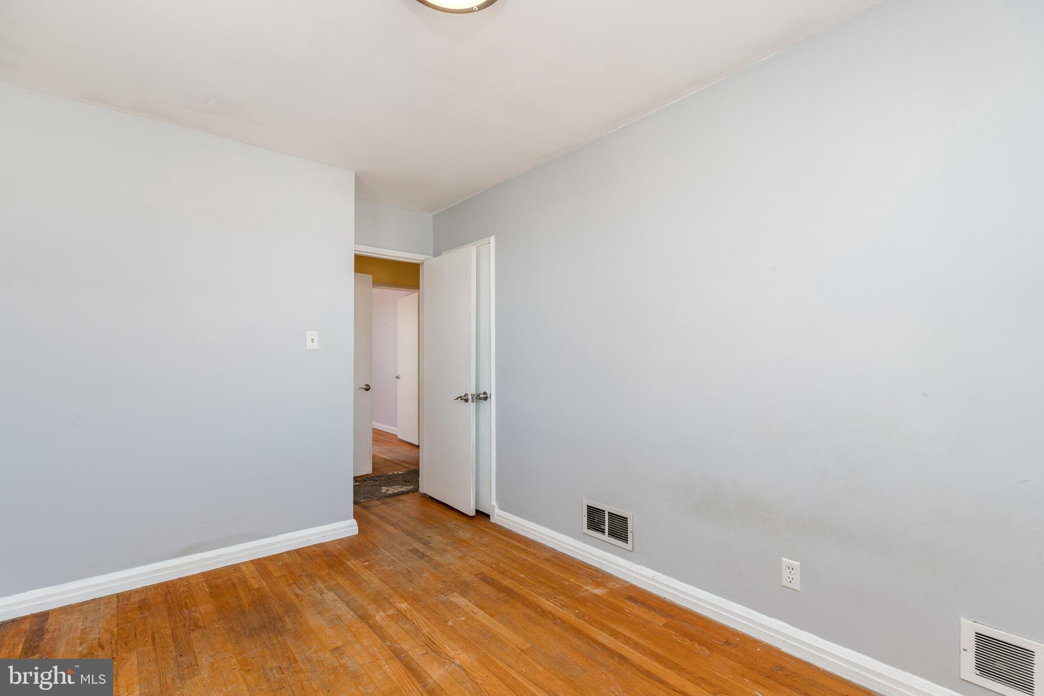 BEVERLY HILLS - Residential