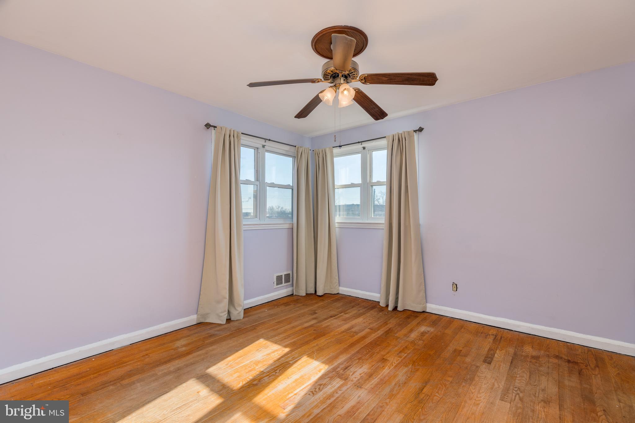 BEVERLY HILLS - Residential