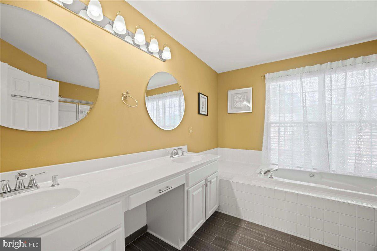 TAVISTOCK FARMS - Residential