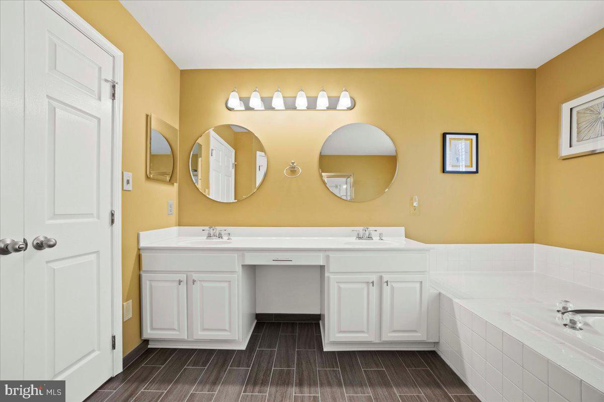 TAVISTOCK FARMS - Residential