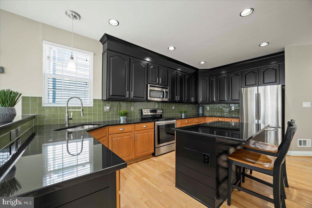 TAVISTOCK FARMS - Residential