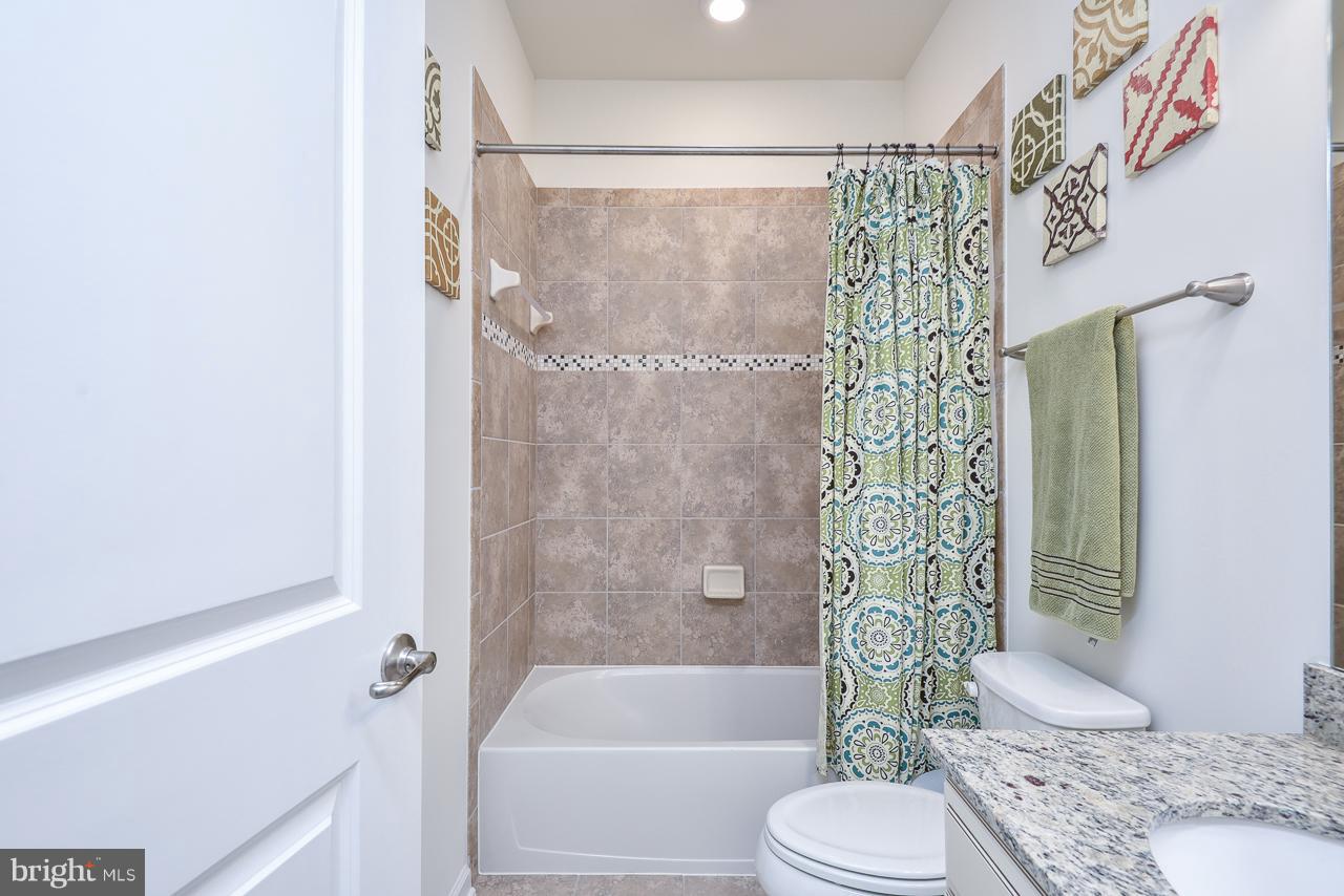 FEATHERSTONE STATION CONDOMINIUMS - Residential