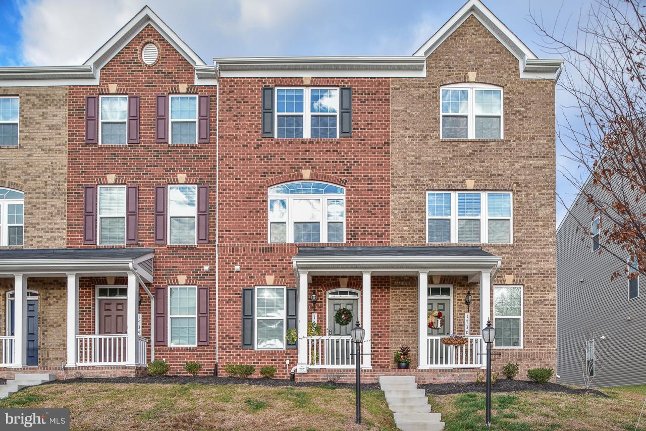 FEATHERSTONE STATION CONDOMINIUMS - Residential