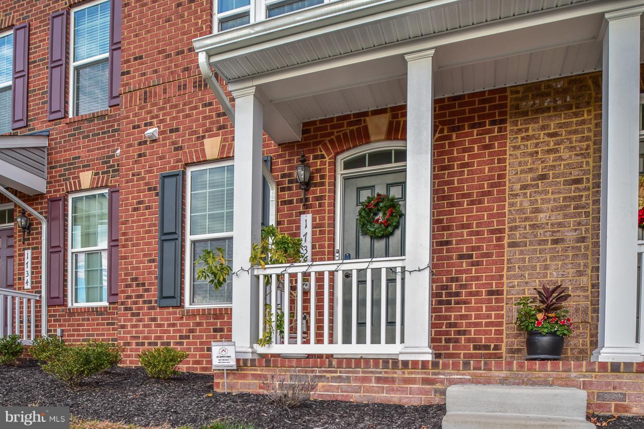 FEATHERSTONE STATION CONDOMINIUMS - Residential