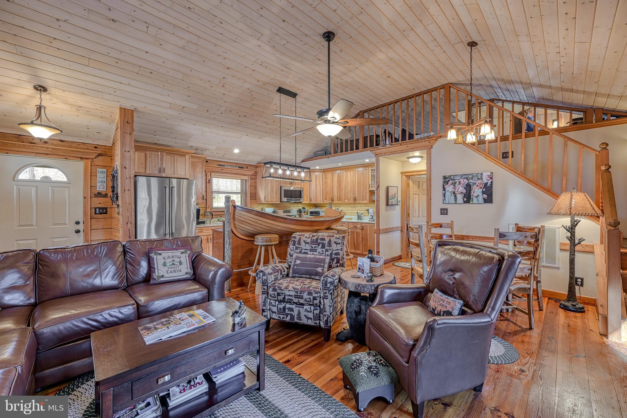 TALL PINES - Residential