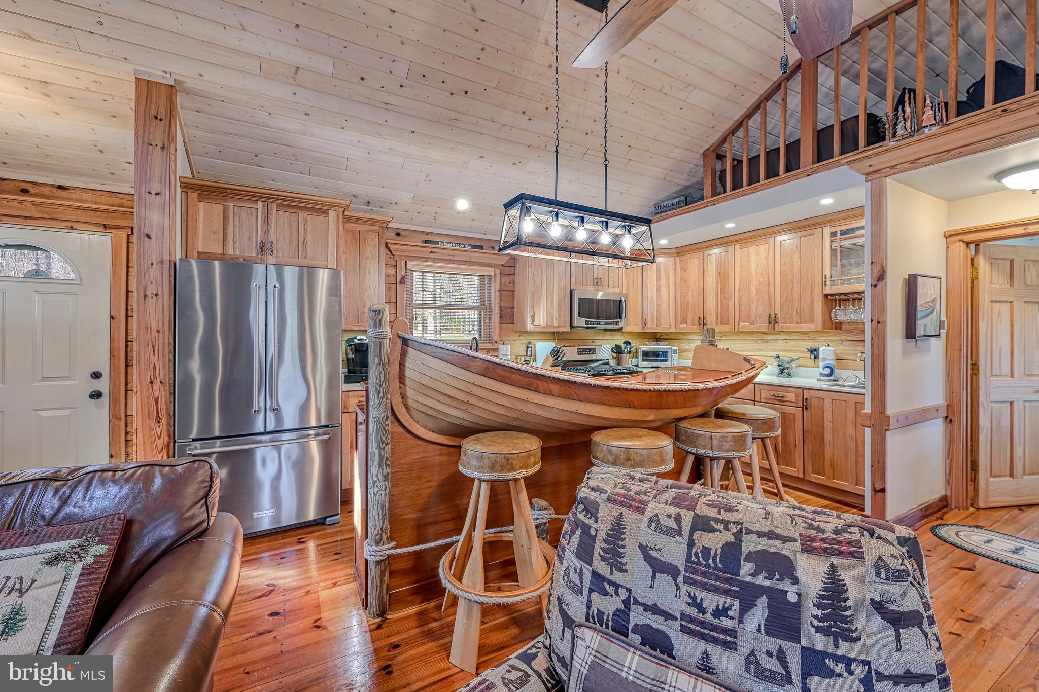 TALL PINES - Residential