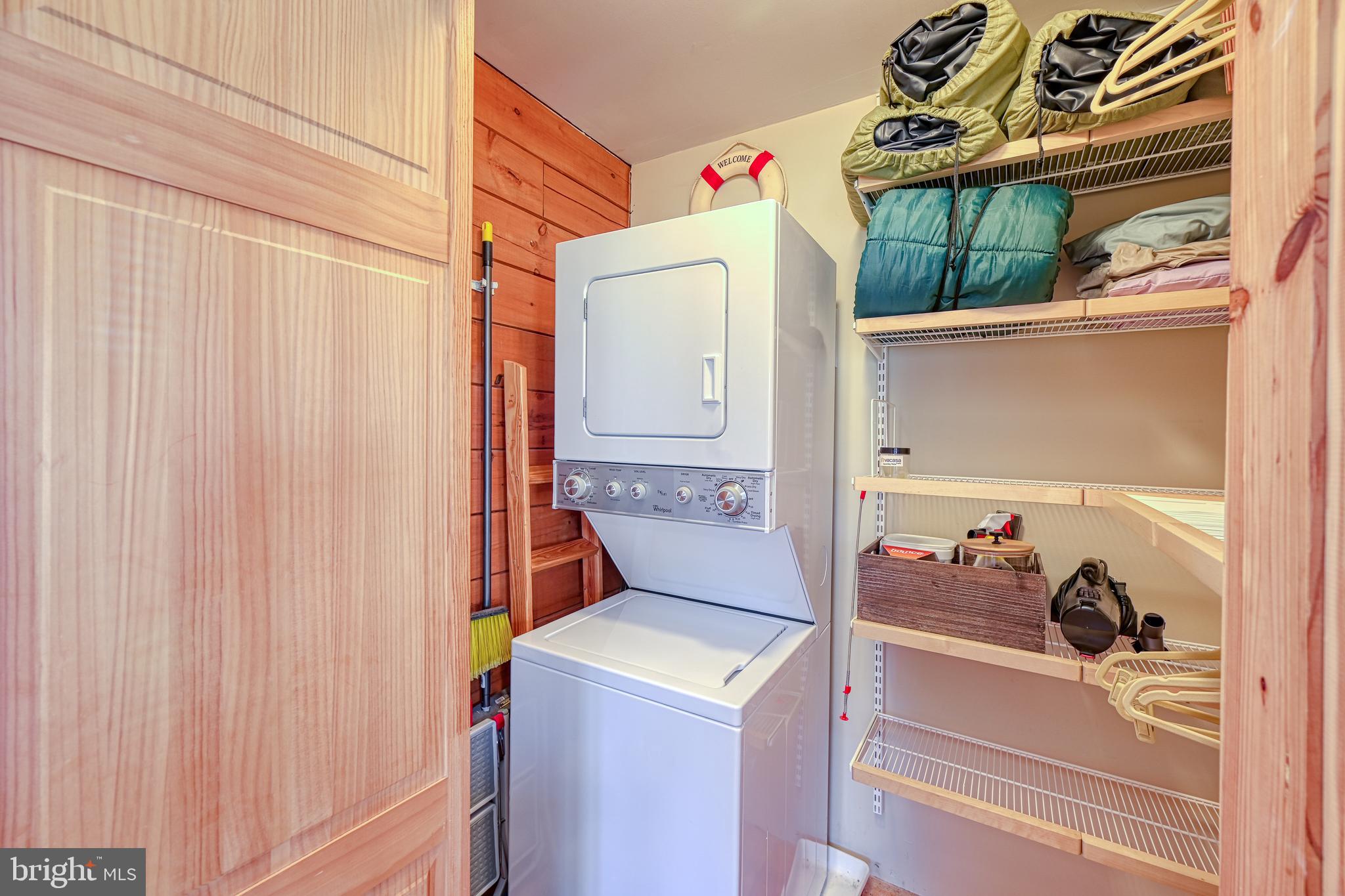 TALL PINES - Residential