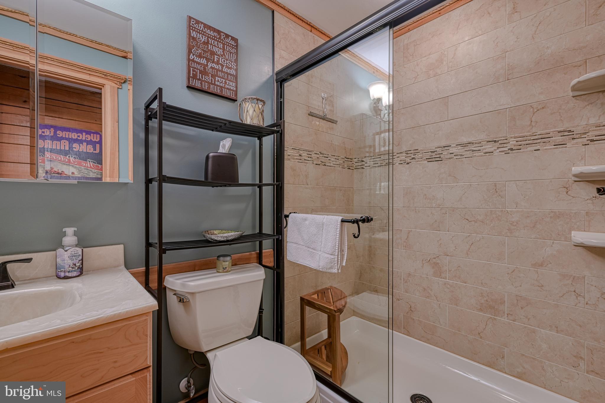 TALL PINES - Residential