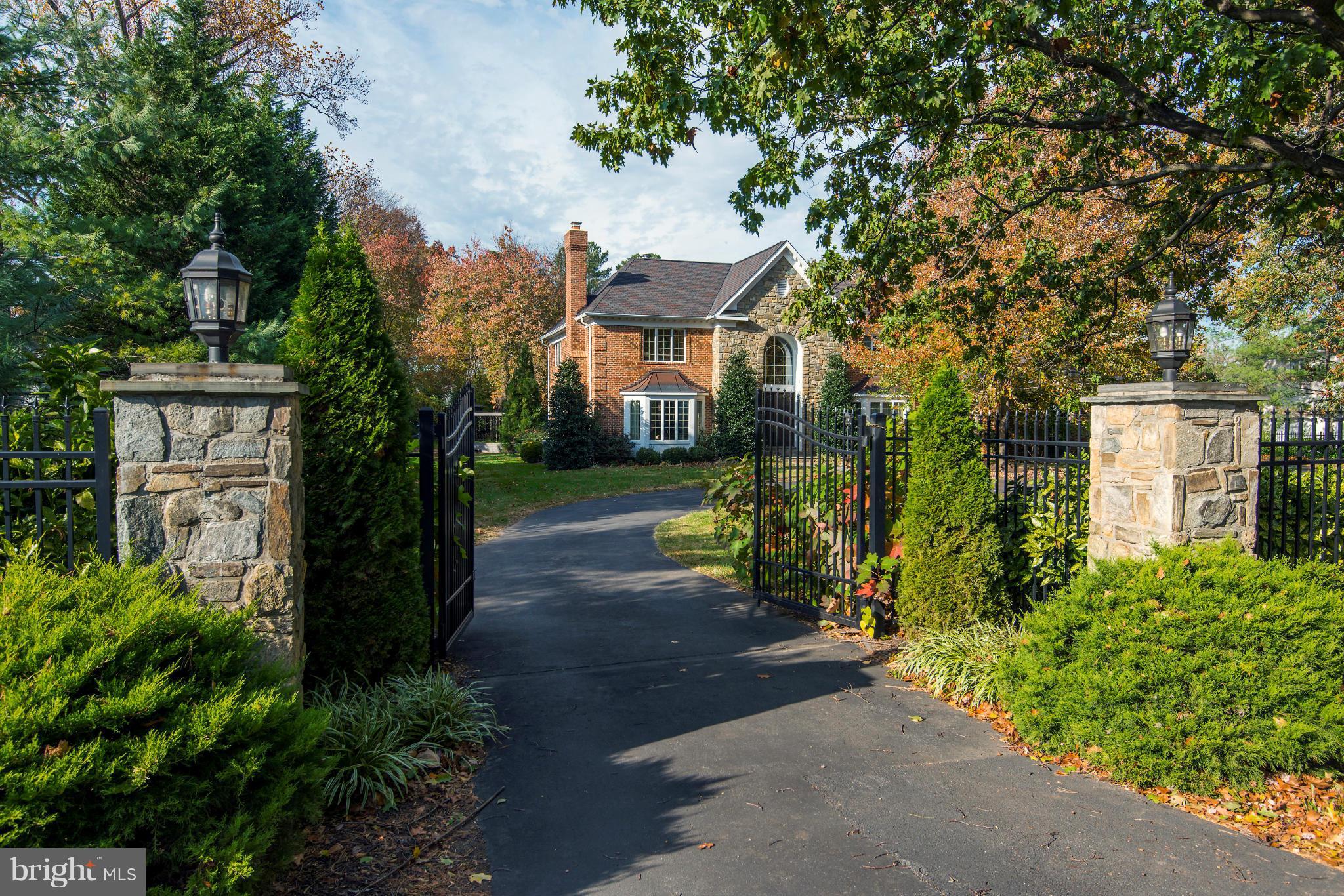 POTOMAC OUTSIDE - Residential