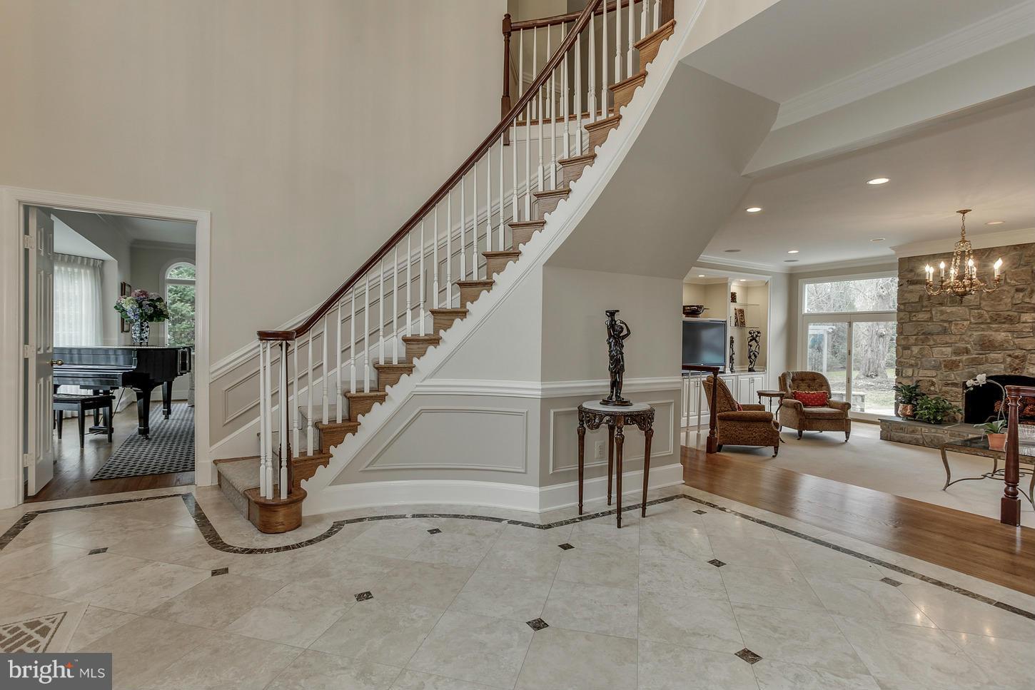 POTOMAC OUTSIDE - Residential