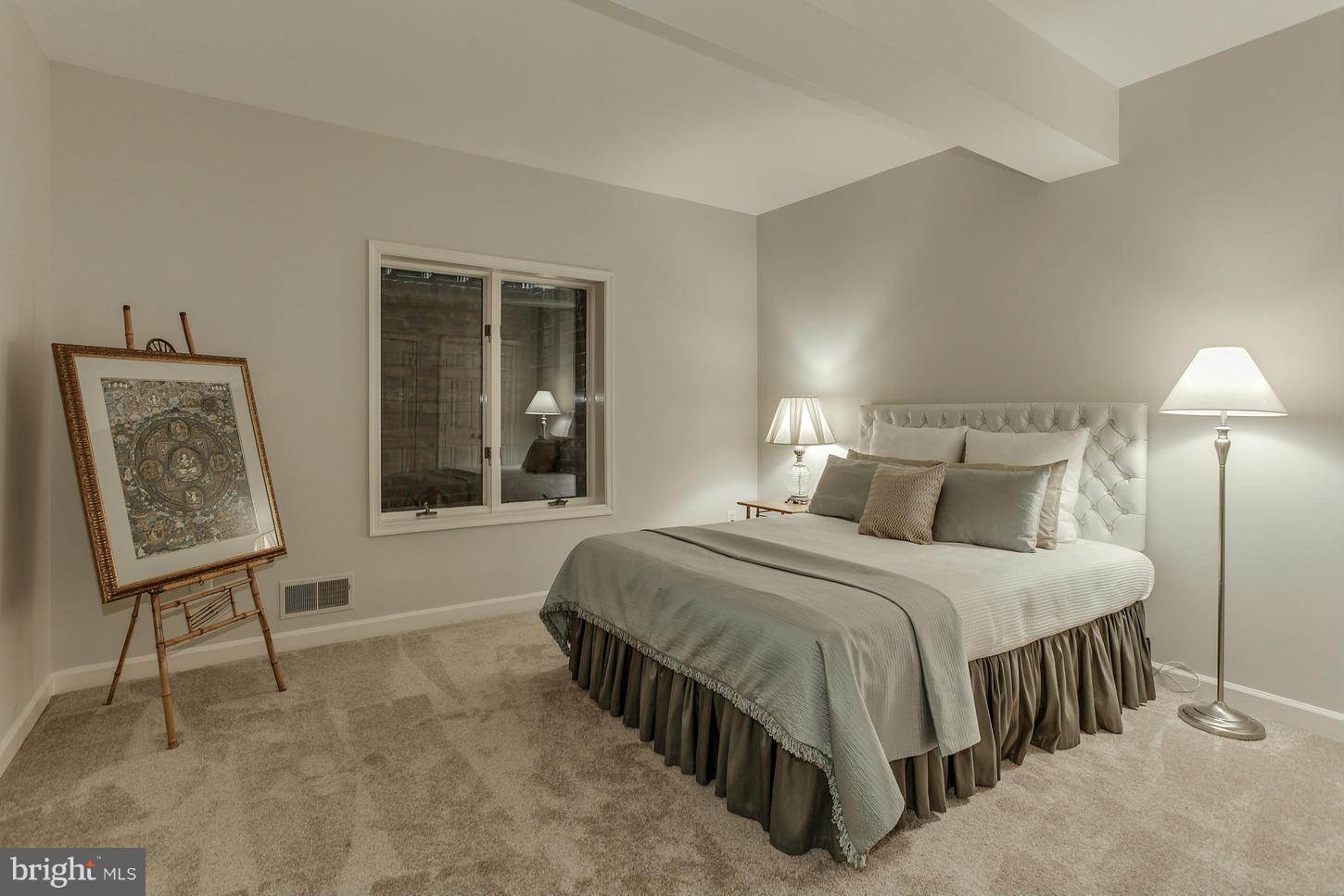 POTOMAC OUTSIDE - Residential