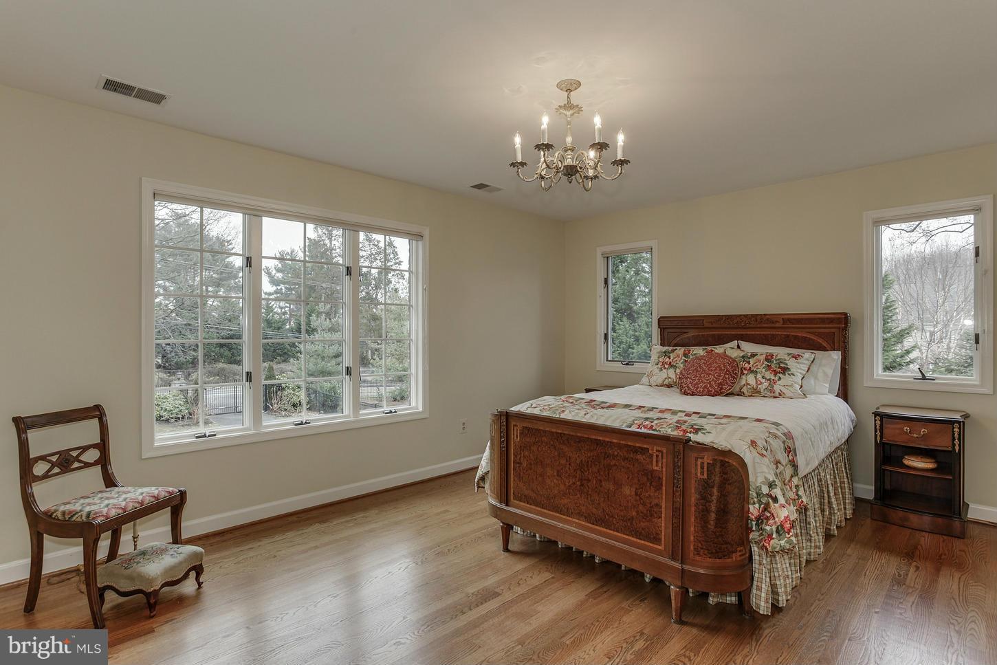 POTOMAC OUTSIDE - Residential