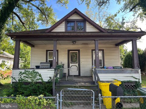 Photo of 219 Doris Ave, BALTIMORE, MD 21225 (MLS # MDAA2128054)