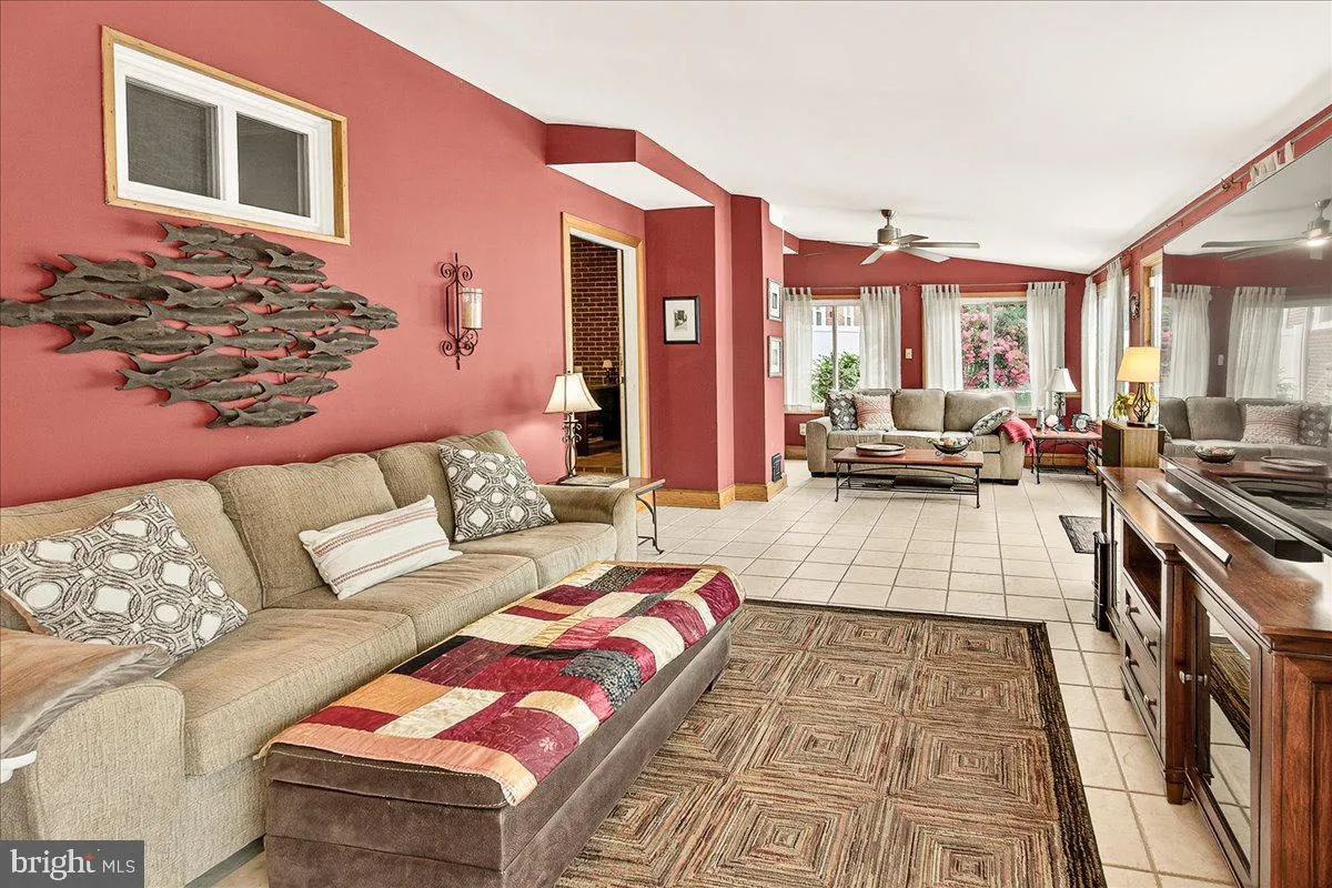 Frederick, Maryland 21702, United States, 3 Bedrooms Bedrooms, ,2 BathroomsBathrooms,Residential,Active,196670