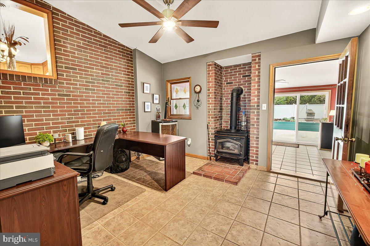 CATOCTIN MANOR - Residential