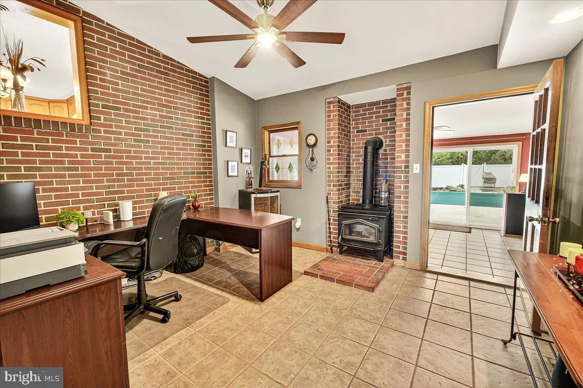 Frederick, Maryland 21702, United States, 3 Bedrooms Bedrooms, ,2 BathroomsBathrooms,Residential,Active,196670