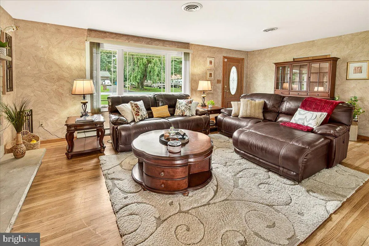 Frederick, Maryland 21702, United States, 3 Bedrooms Bedrooms, ,2 BathroomsBathrooms,Residential,Active,196670