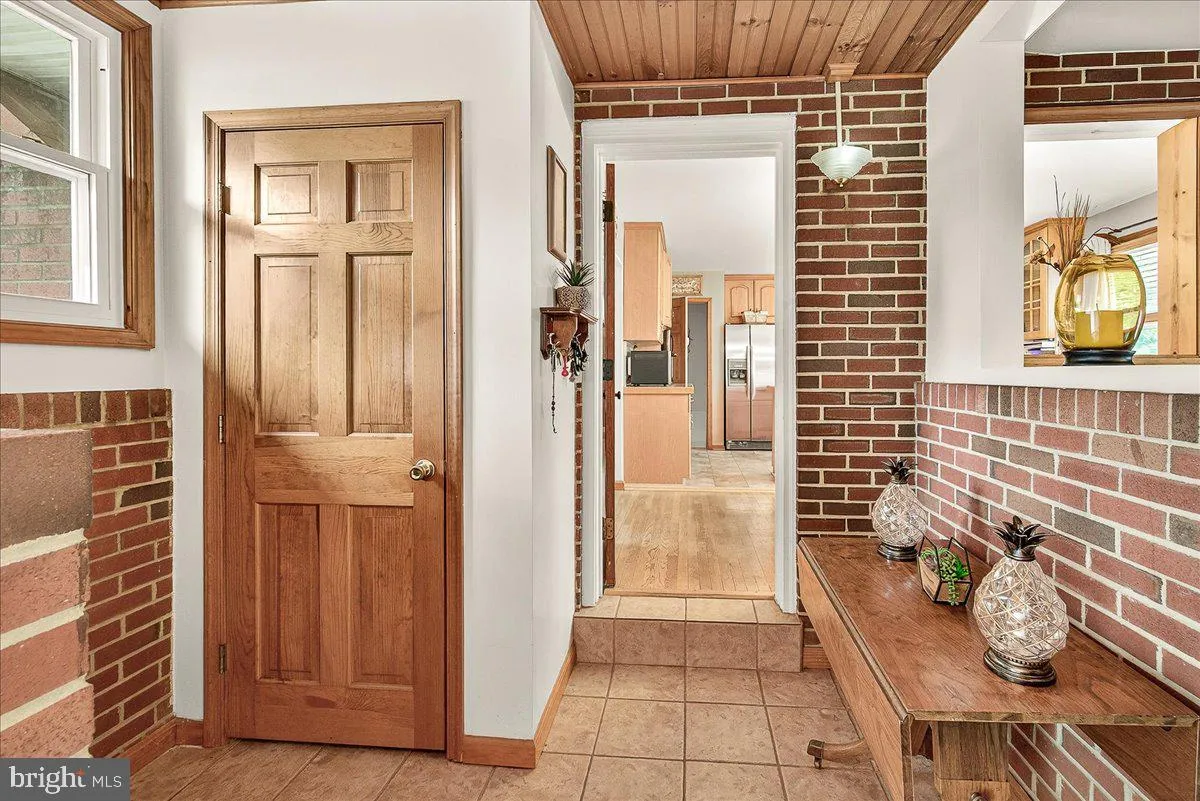 Frederick, Maryland 21702, United States, 3 Bedrooms Bedrooms, ,2 BathroomsBathrooms,Residential,Active,196670