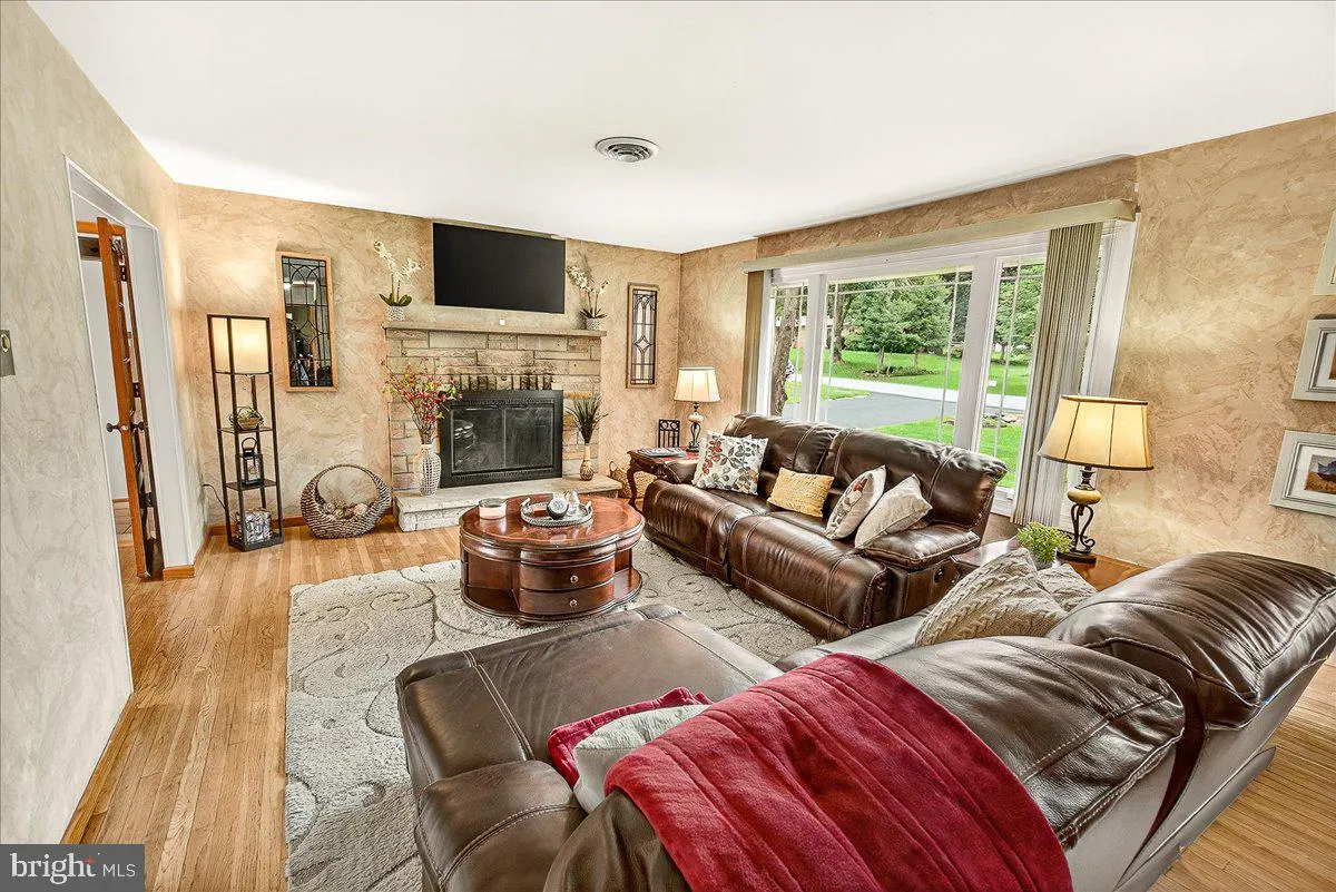 Frederick, Maryland 21702, United States, 3 Bedrooms Bedrooms, ,2 BathroomsBathrooms,Residential,Active,196670