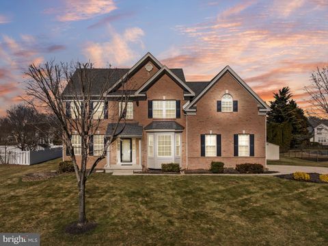 Homes For Sale - 10 Cottonwood Drive<br/> LUMBERTON, NJ 08048