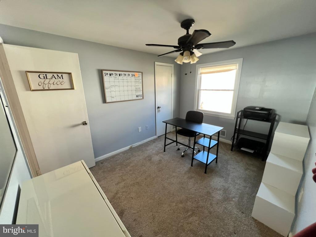 PINEWOOD HILL - Residential