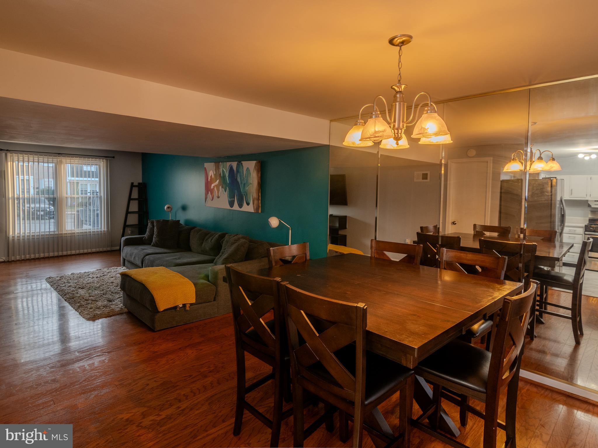 PINEWOOD HILL - Residential