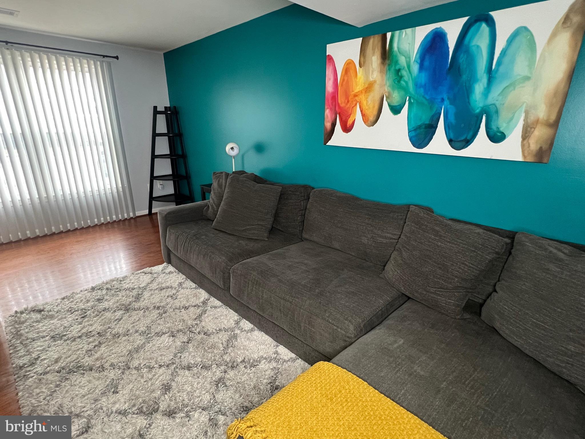 PINEWOOD HILL - Residential