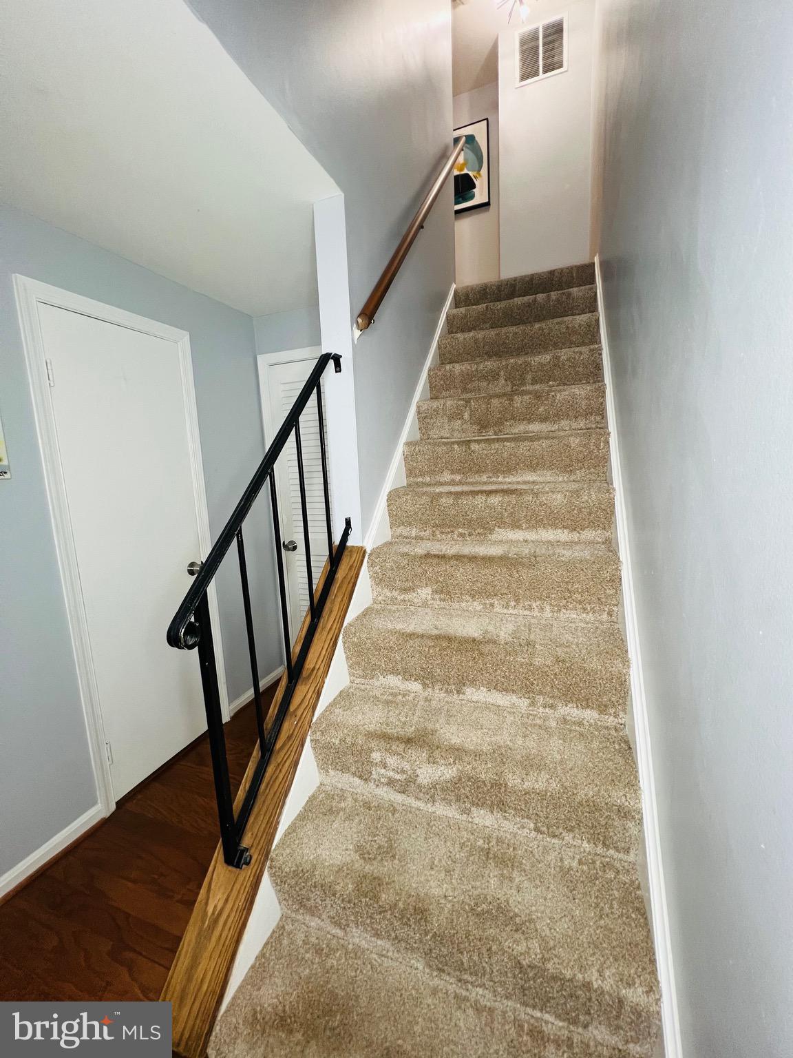 PINEWOOD HILL - Residential