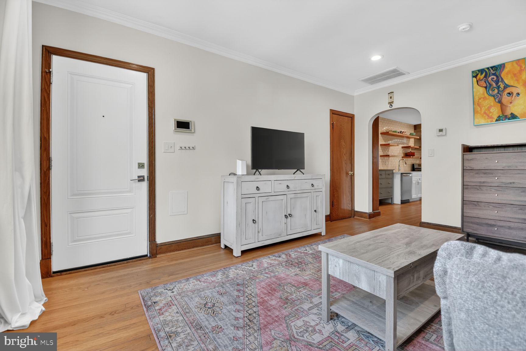 4004 8TH STREET NE 4