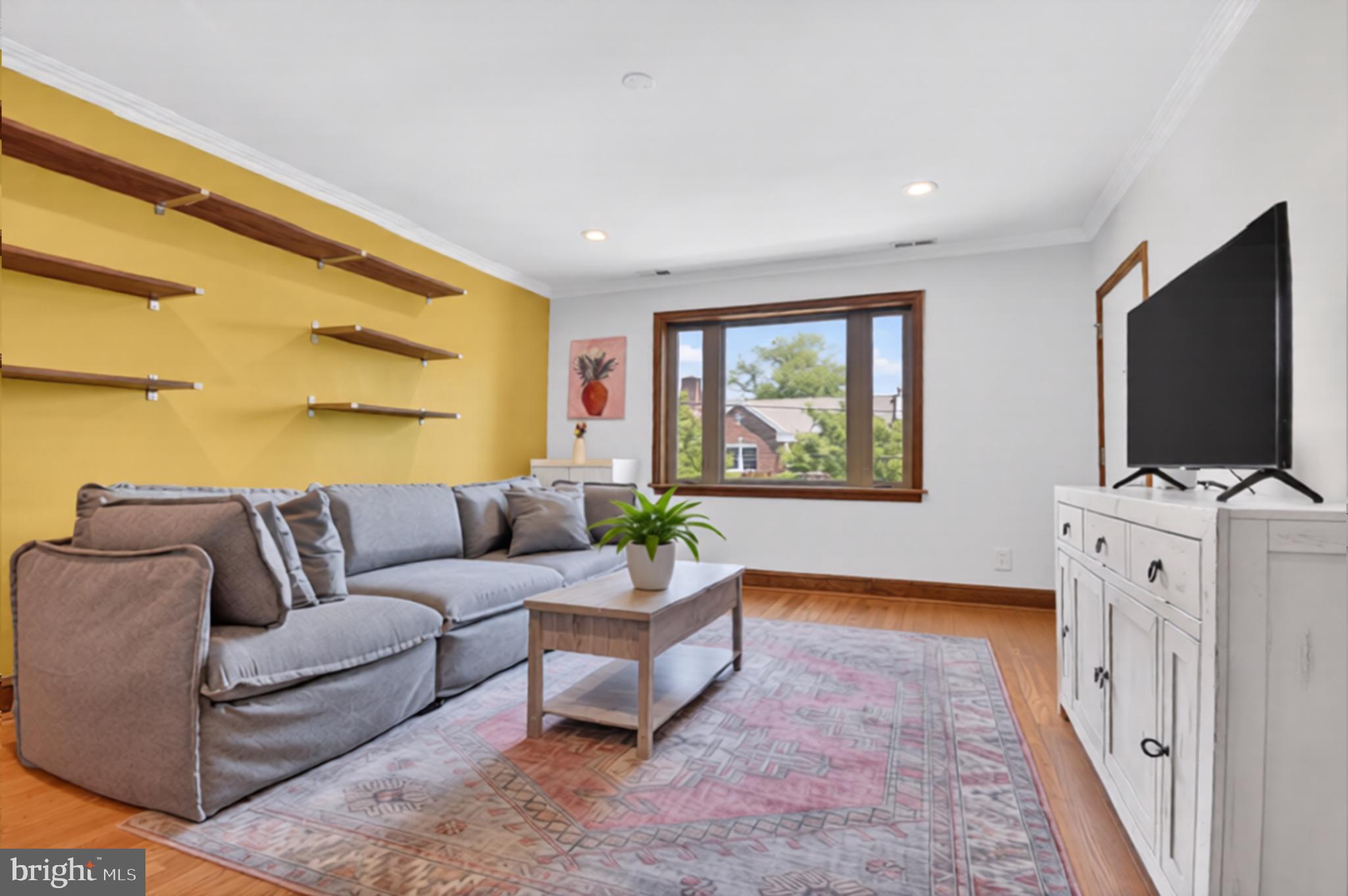 4004 8TH STREET NE 4