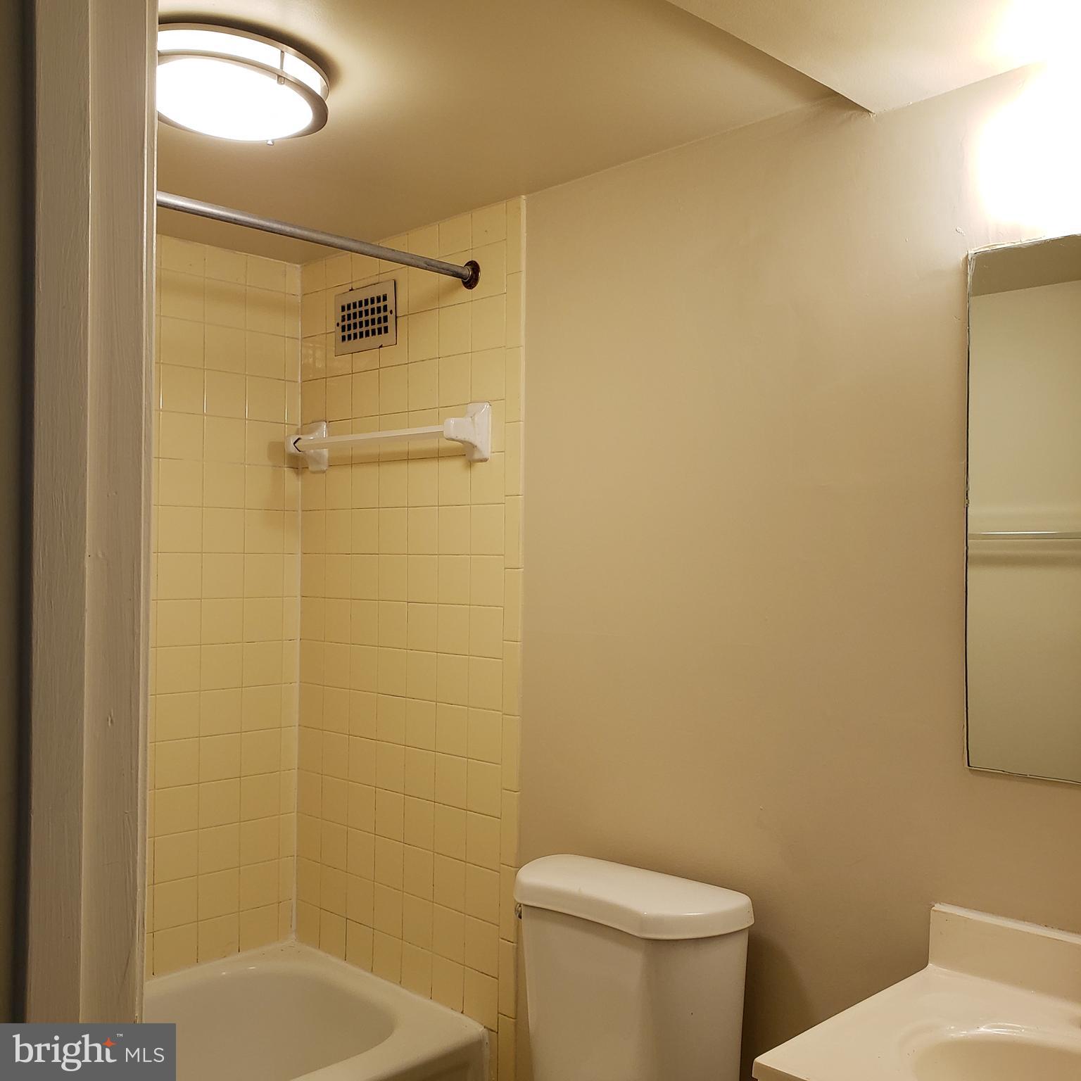 PRESIDENTIAL TOWERS - Residential