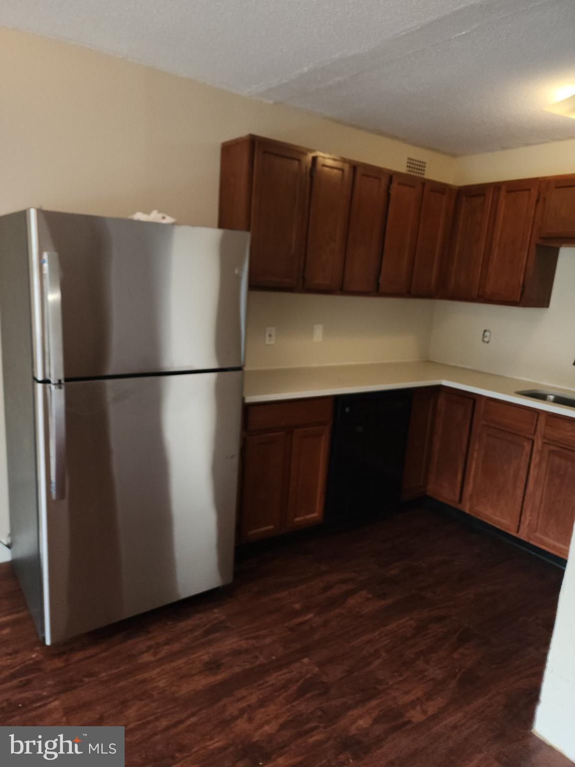 PRESIDENTIAL TOWERS - Residential