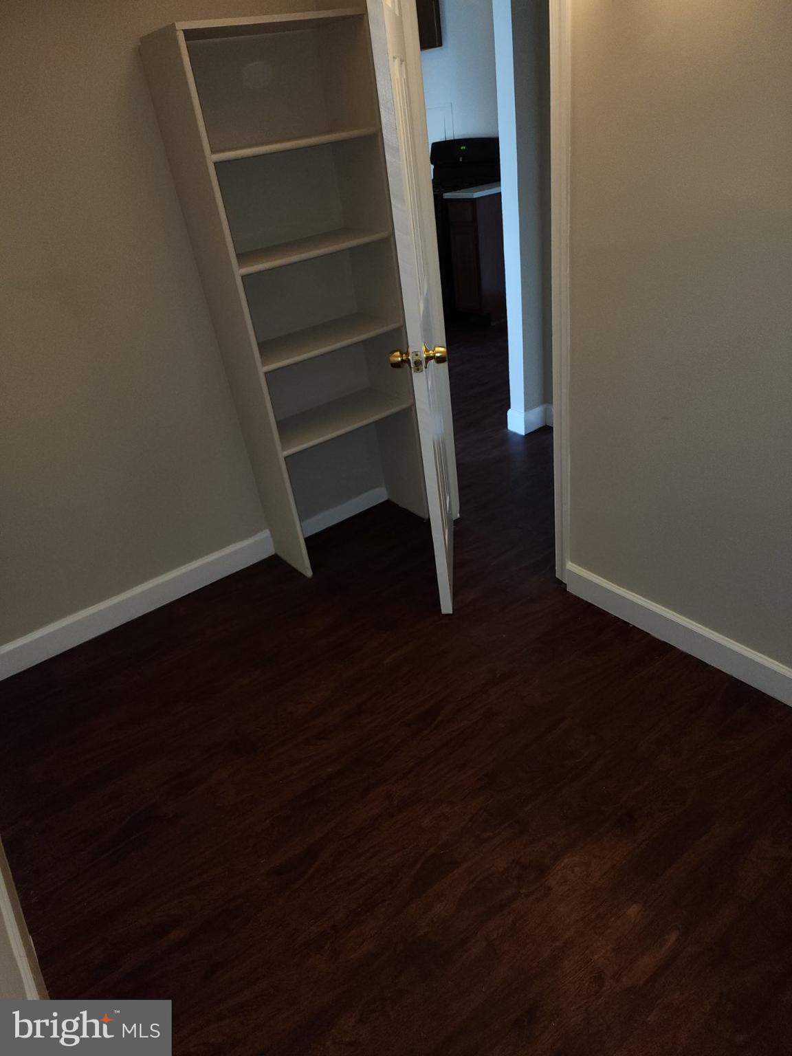 PRESIDENTIAL TOWERS - Residential