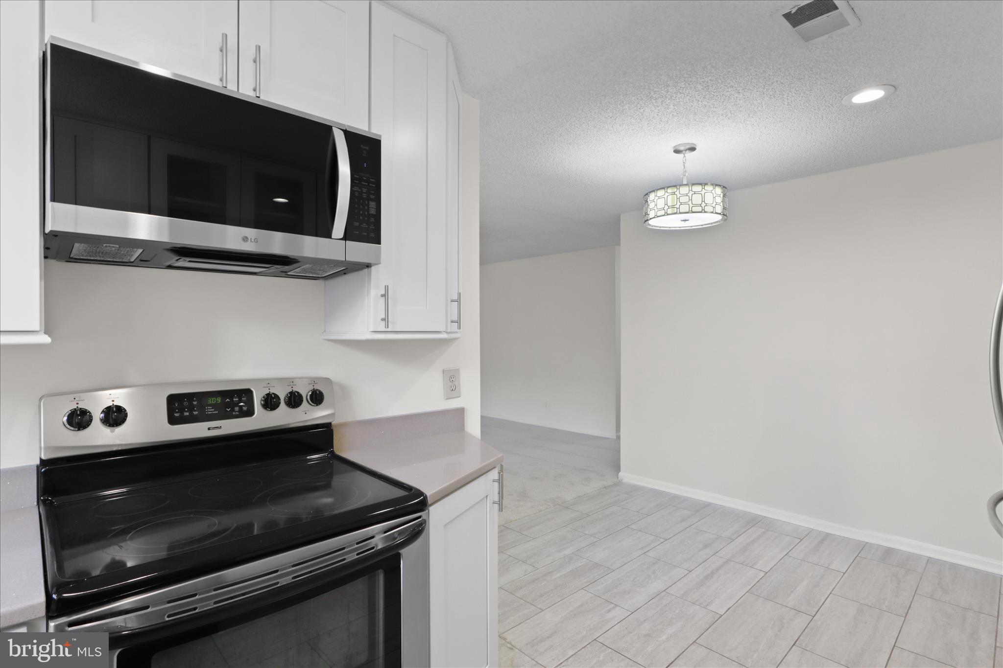 HEIGHTS AT PENDERBROOK - Residential Lease