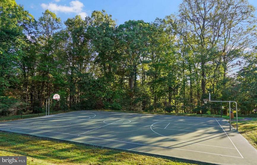 HEIGHTS AT PENDERBROOK - Residential Lease