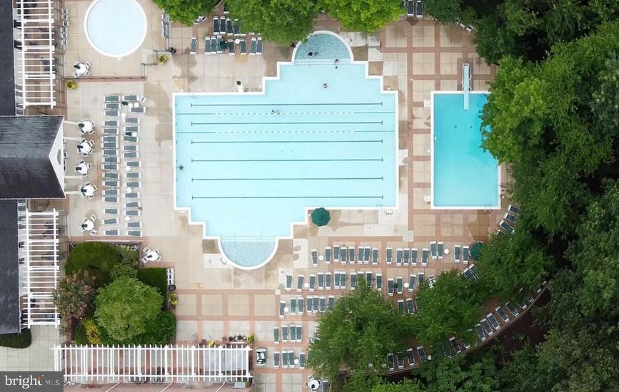 HEIGHTS AT PENDERBROOK - Residential Lease