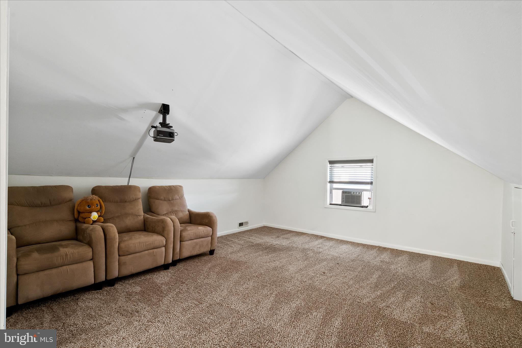 SOUTH HAGERSTOWN - Residential
