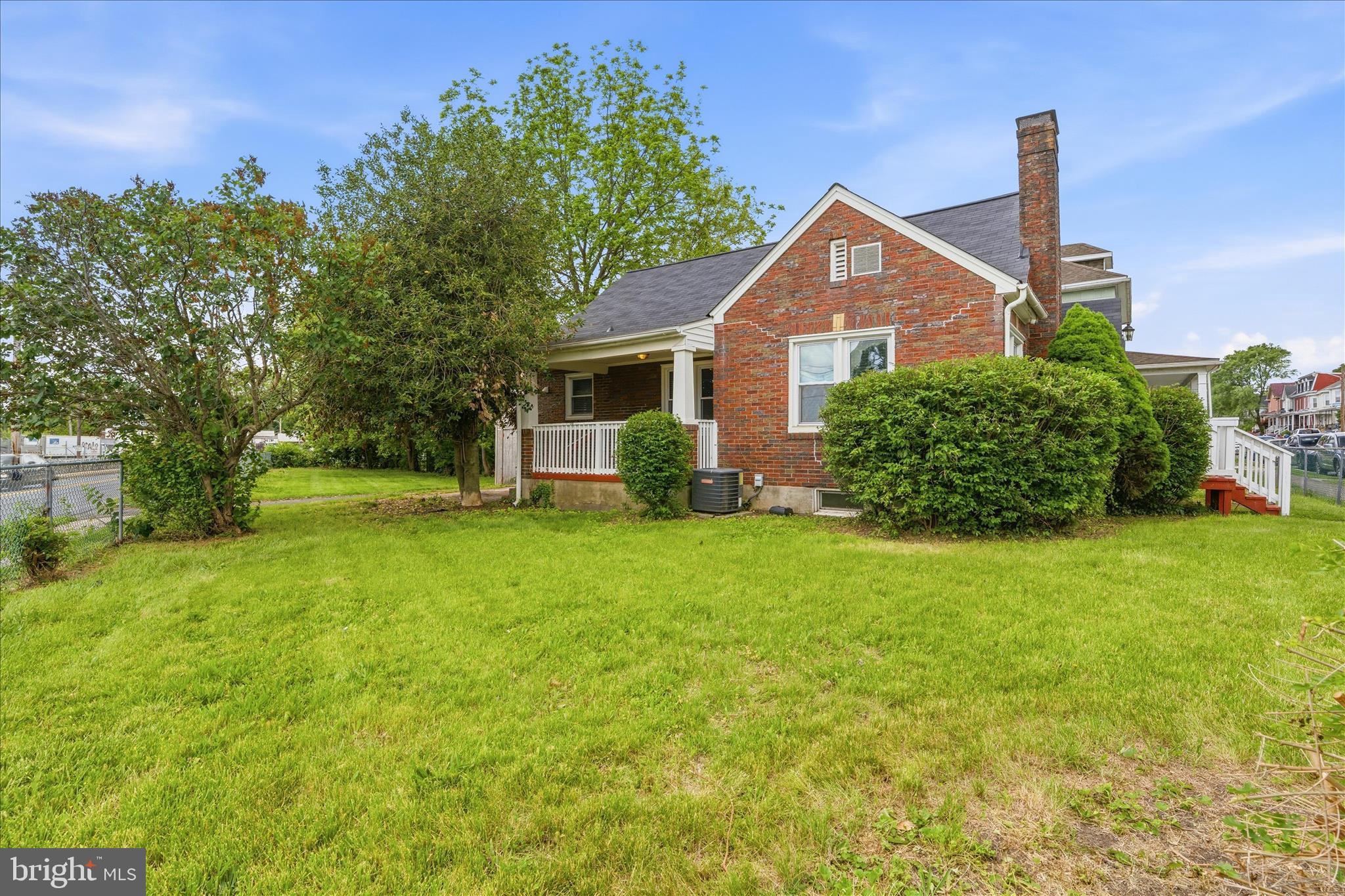 SOUTH HAGERSTOWN - Residential
