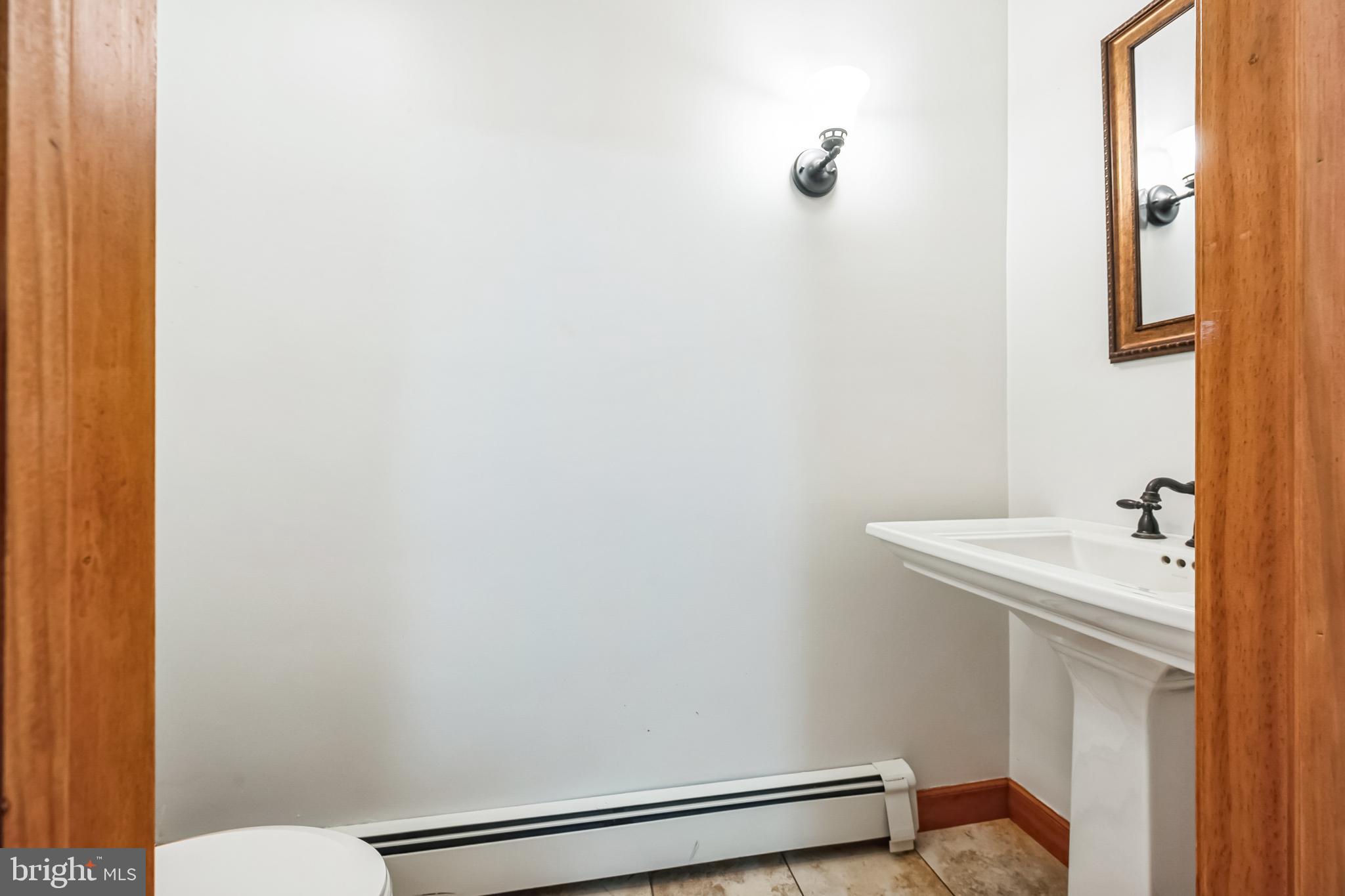 HUNTINGDON VALLEY - Residential Lease