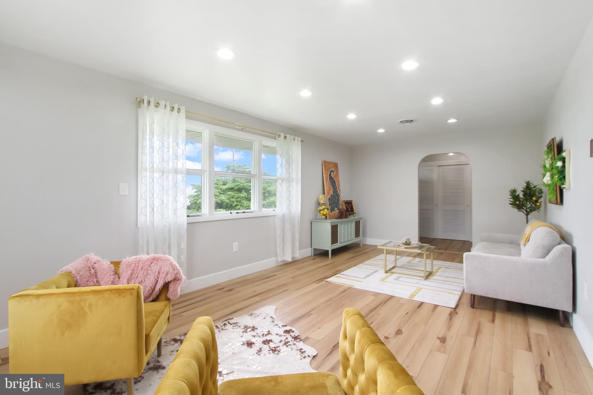 EAST MANCHESTER - Residential